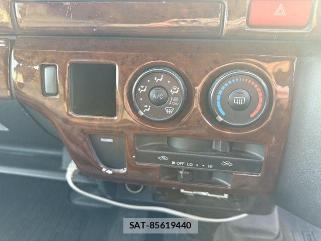 Toyota HIACE VAN 2011-09 866532-12