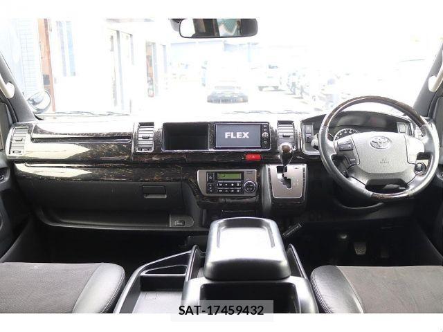 Toyota HIACE VAN 2018-01 909831-2
