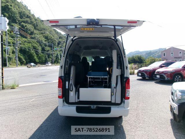 Toyota HIACE VAN 2020-03 1212426-7