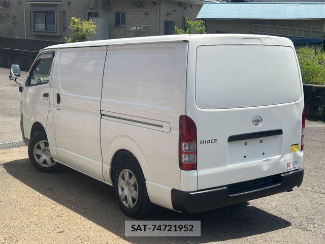 Toyota HIACE VAN 2005-05 1221617-1