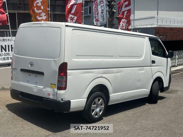 Toyota HIACE VAN 2005-05 1221617-3