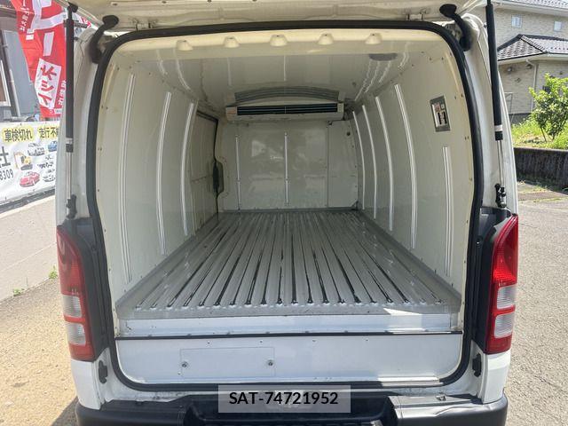 Toyota HIACE VAN 2005-05 1221617-6