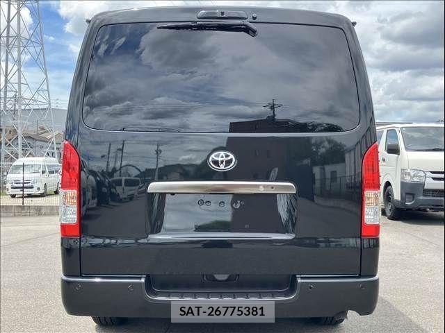 Toyota HIACE VAN 2025-03 1221667-2