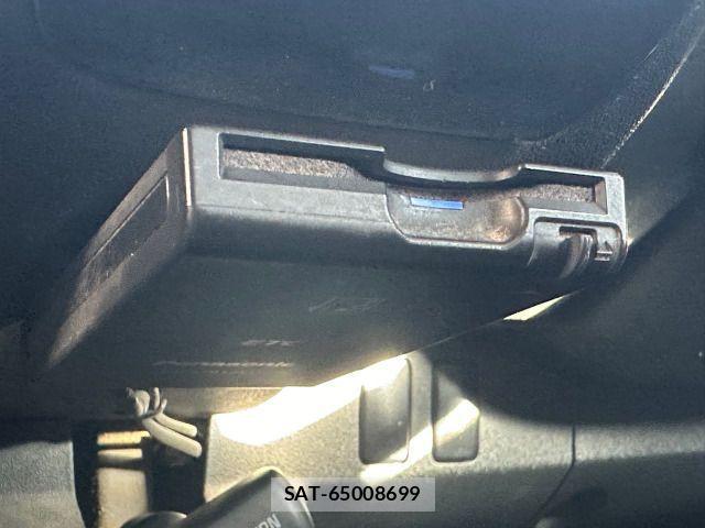 Toyota HIACE VAN 2008-10 1221623-18