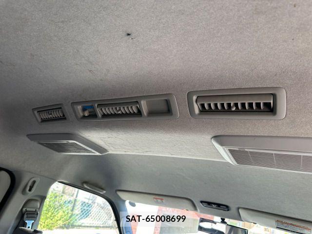Toyota HIACE VAN 2008-10 1221623-19