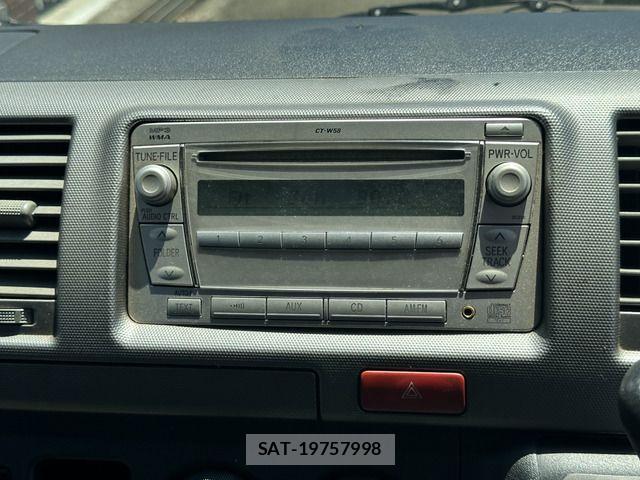 Toyota HIACE VAN 2008-06 1221622-13