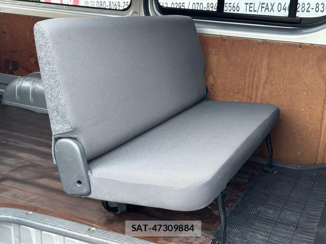 Toyota HIACE VAN 2005-09 1221618-5