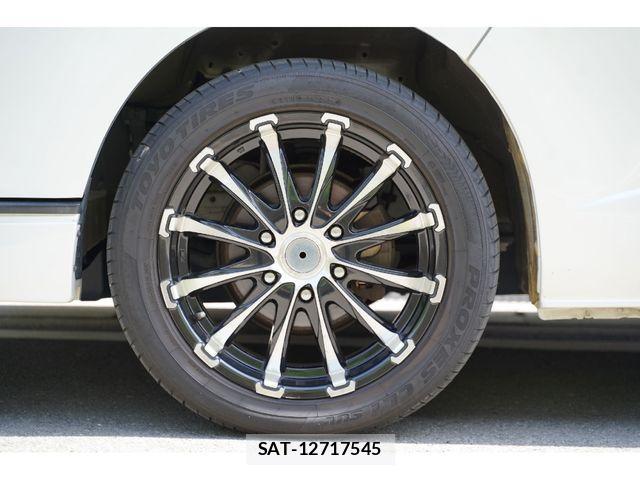 Toyota HIACE VAN 2017-05 1302060-18