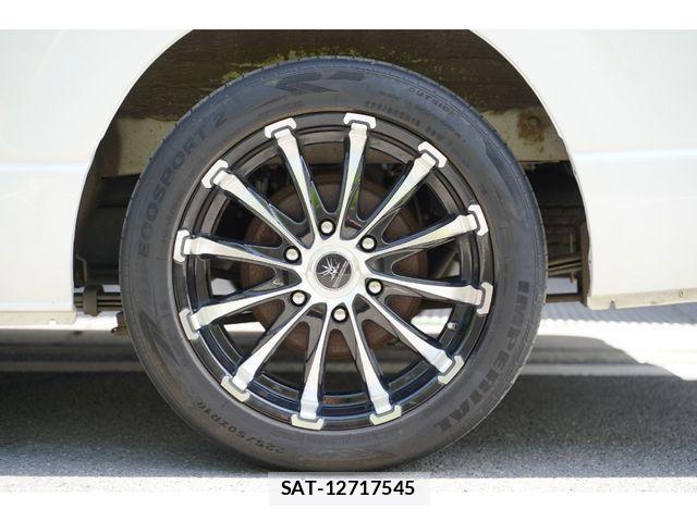 Toyota HIACE VAN 2017-05 1302060-19