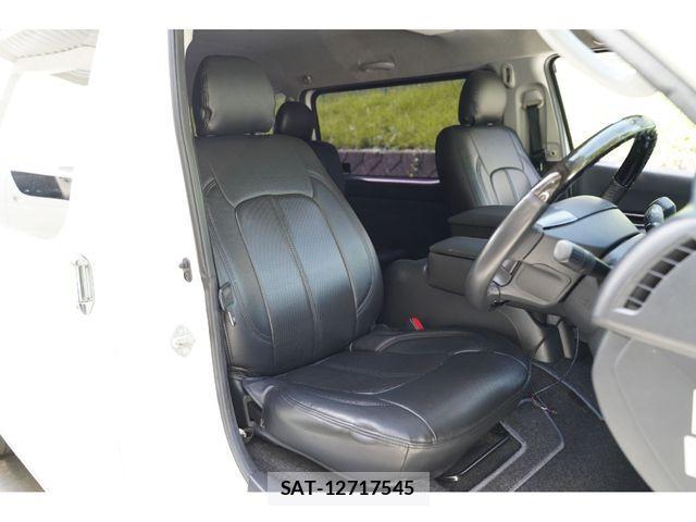 Toyota HIACE VAN 2017-05 1302060-20