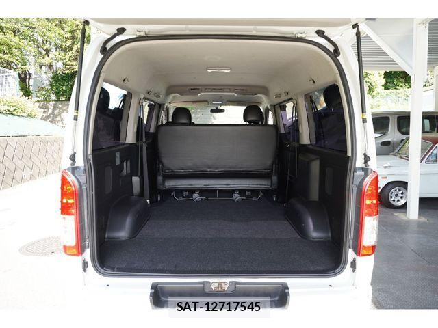 Toyota HIACE VAN 2017-05 1302060-25
