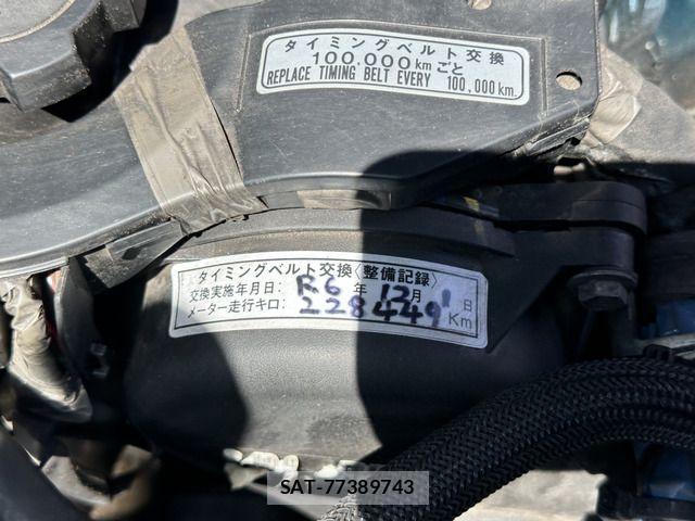 Toyota HIACE VAN 2013-12 1324594-8