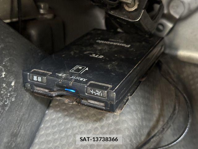 Toyota HIACE VAN 2007-08 1324592-13