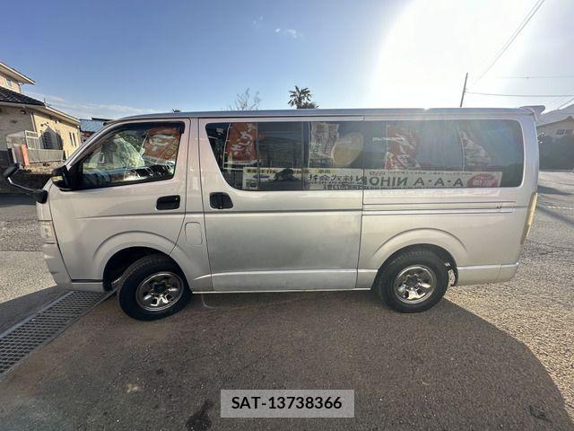 Toyota HIACE VAN 2007-08 1324592-15