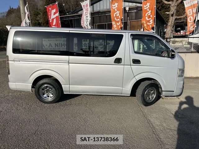 Toyota HIACE VAN 2007-08 1324592-16