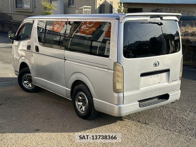 Toyota HIACE VAN 2007-08 1324592-1