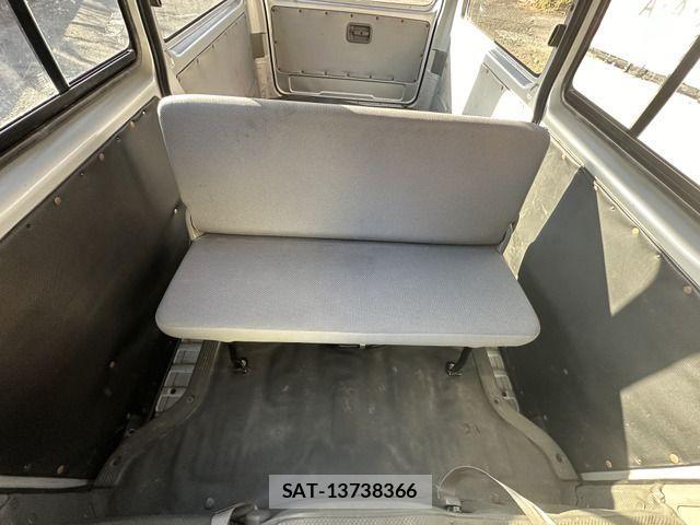 Toyota HIACE VAN 2007-08 1324592-5