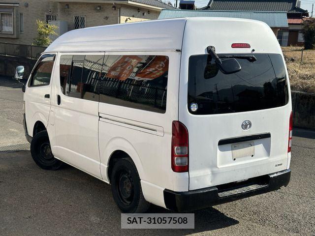 Toyota HIACE VAN 2009-11 1324593-1
