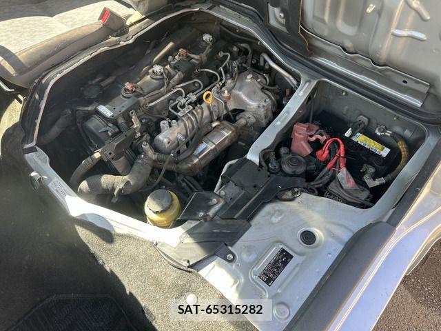 Toyota HIACE VAN 2005-10 1326074-10
