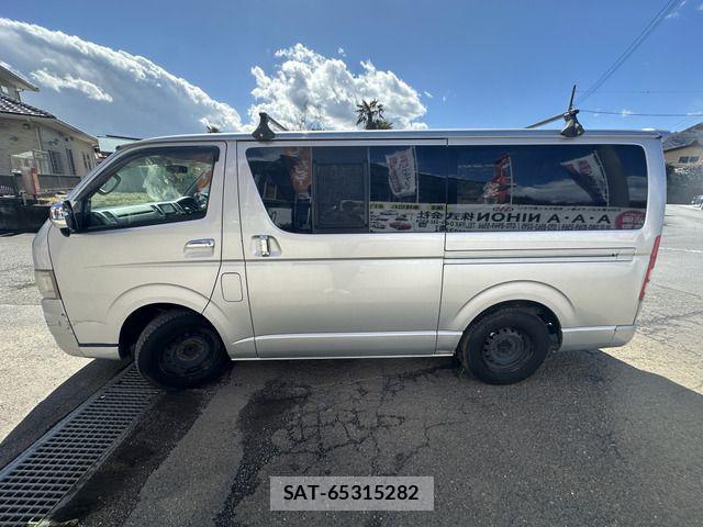 Toyota HIACE VAN 2005-10 1326074-17