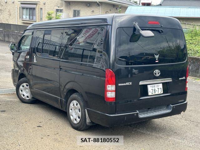 Toyota HIACE VAN 2008-01 1338507-4