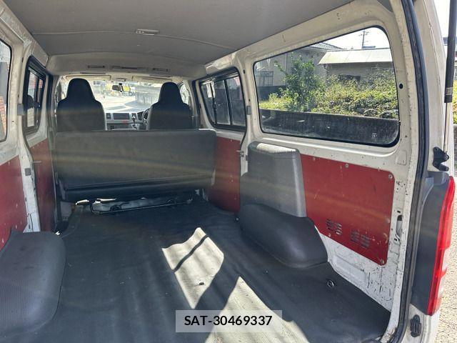 Toyota HIACE VAN 2006-12 1380782-9