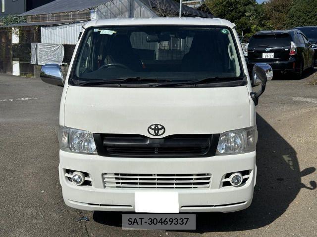 Toyota HIACE VAN 2006-12 1380782-1