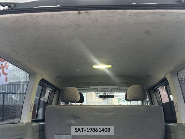 Toyota HIACE VAN 2006-03 1428658-9