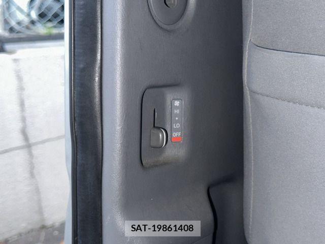 Toyota HIACE VAN 2006-03 1428658-15