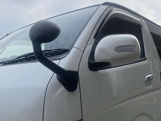 Toyota HIACE VAN 2014-03 1463466-16