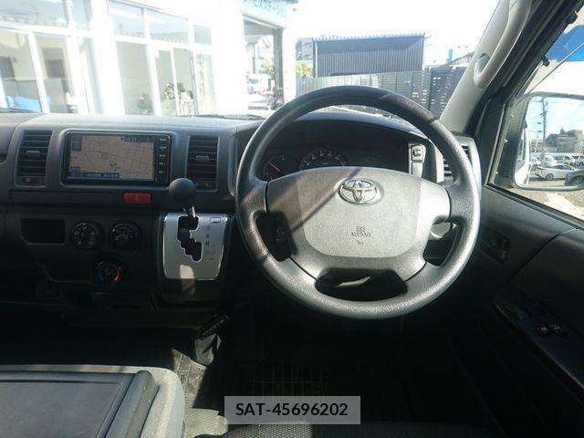 Toyota HIACE VAN 2019-09 1472713-21