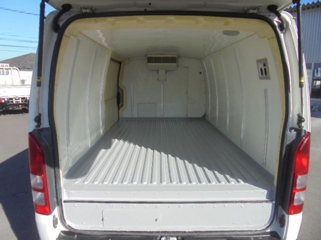 Toyota HIACE VAN 2010-11 1545722-29