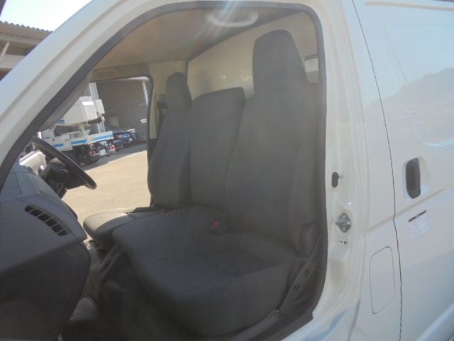 Toyota HIACE VAN 2010-11 1545722-4