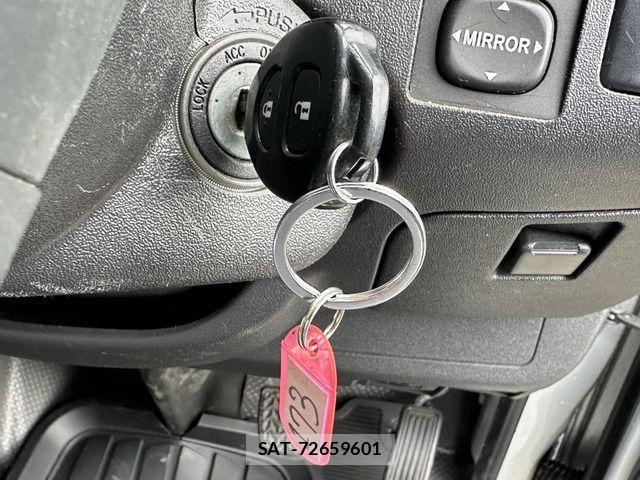 Toyota HIACE VAN 2007-09 1585785-18
