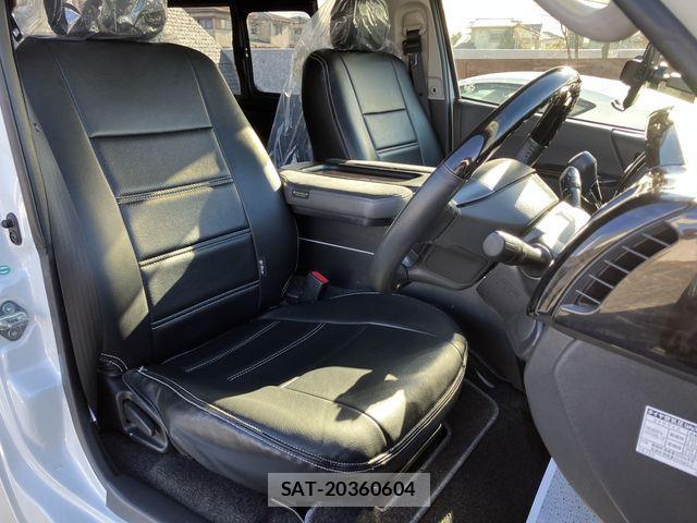 Toyota HIACE VAN 2016-03 2029788-11