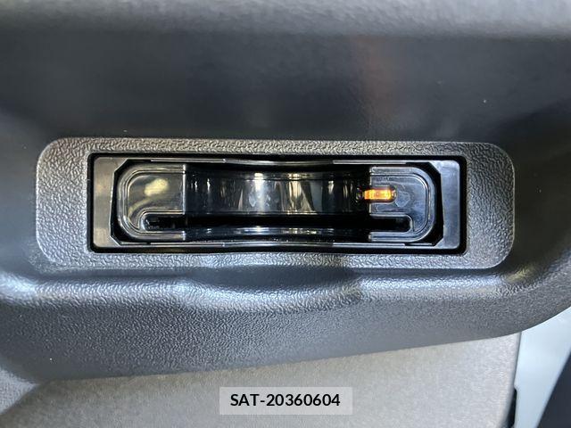 Toyota HIACE VAN 2016-03 2029788-18