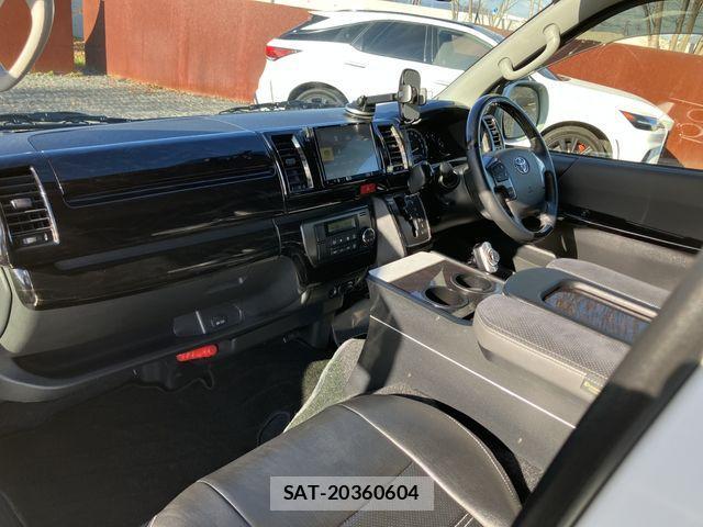 Toyota HIACE VAN 2016-03 2029788-19