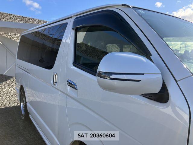 Toyota HIACE VAN 2016-03 2029788-4