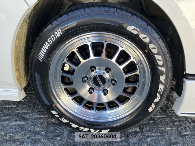 Toyota HIACE VAN 2016-03 2029788-7