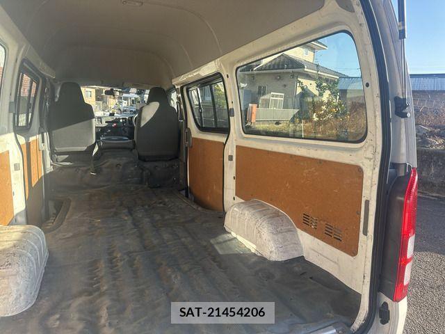 Toyota HIACE VAN 2007-12 2101828-9