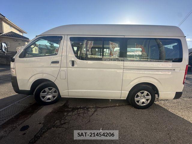 Toyota HIACE VAN 2007-12 2101828-3