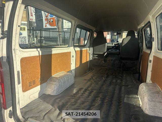 Toyota HIACE VAN 2007-12 2101828-8