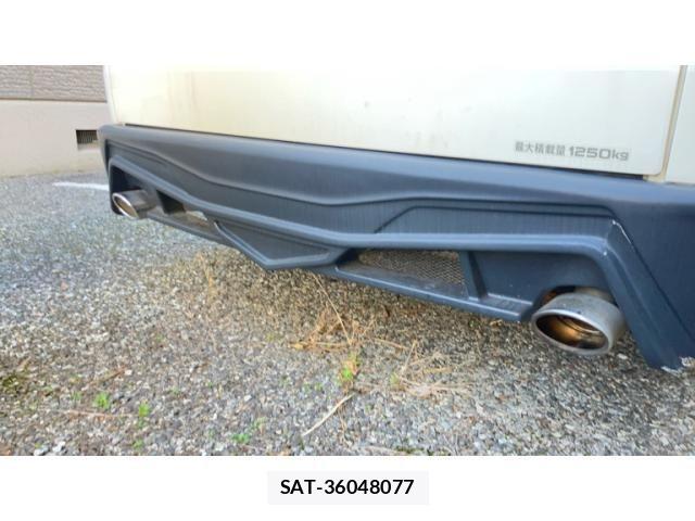 Toyota HIACE VAN 2016-04 2102730-15