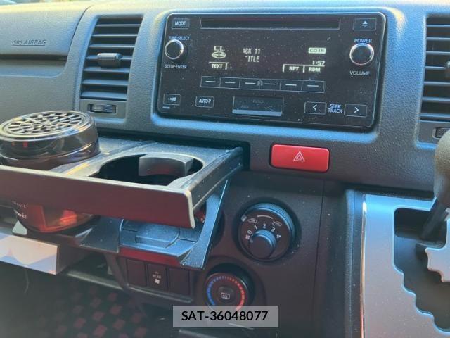 Toyota HIACE VAN 2016-04 2102730-6