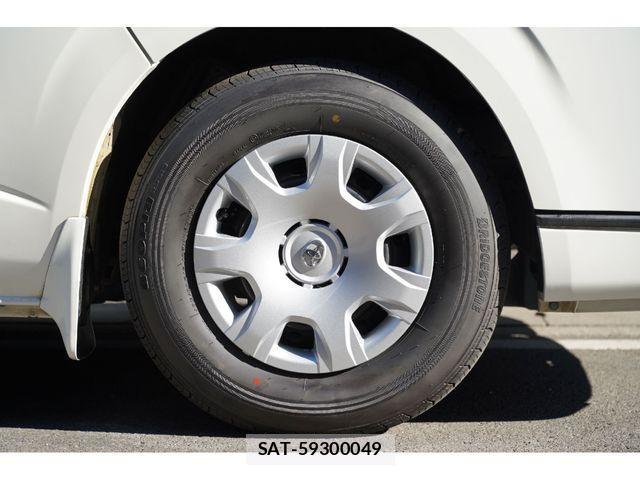 Toyota HIACE VAN 2016-08 2115476-16