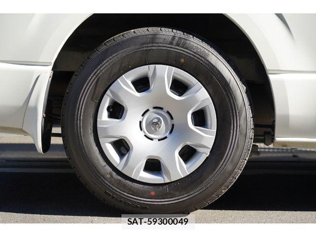 Toyota HIACE VAN 2016-08 2115476-17
