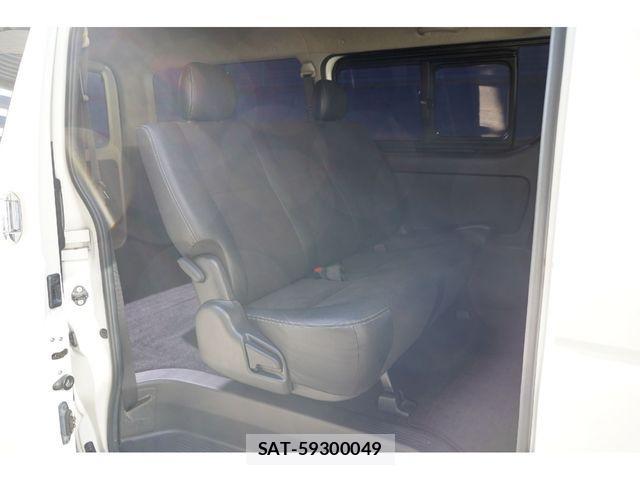 Toyota HIACE VAN 2016-08 2115476-24