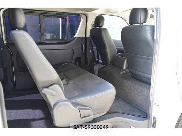 Toyota HIACE VAN 2016-08 2115476-25