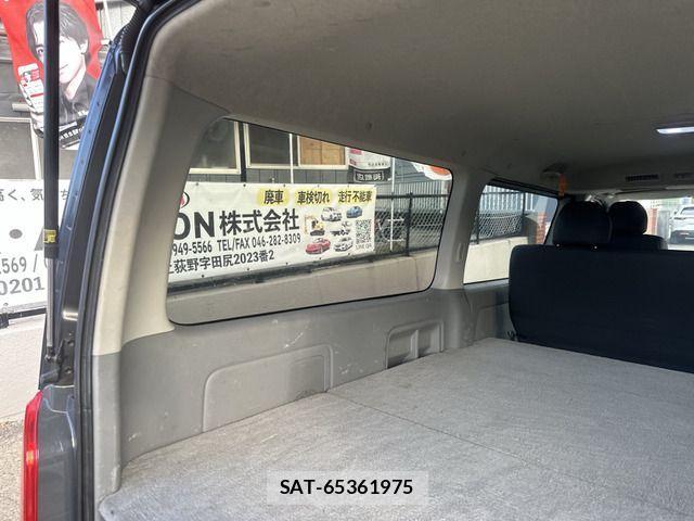Toyota HIACE VAN 2004-10 2486360-9