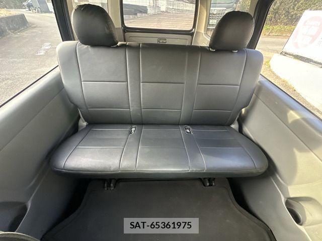 Toyota HIACE VAN 2004-10 2486360-13